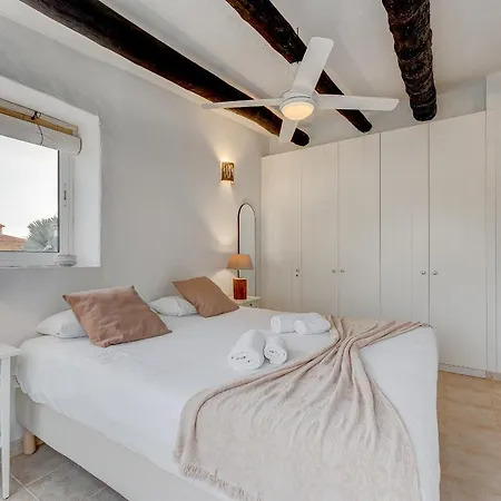 Вілла Charming With Private And Heated Pool Адехе