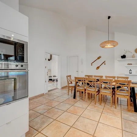 Villa Charming With Private And Heated Pool *