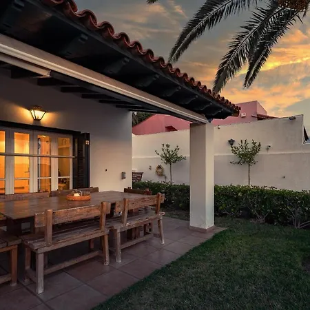 Charming With Private And Heated Pool Villa *