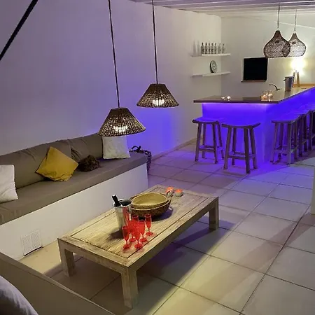 Villa Charming With Private And Heated Pool