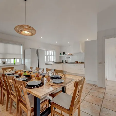 Charming With Private And Heated Pool וילה *