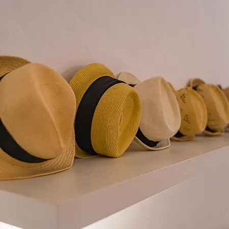 Charming With Private And Heated Pool