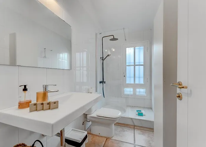 Charming With Private And Heated Pool * アデヘ