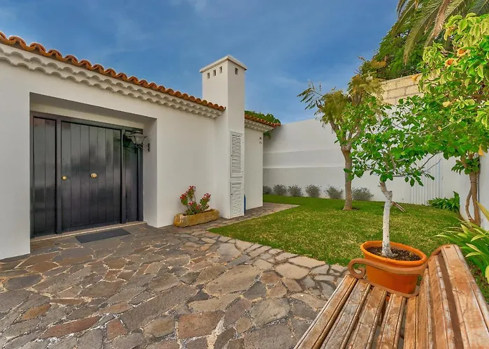 Charming With Private And Heated Pool ヴィラ *